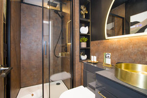 Photo 18- click for photo gallery